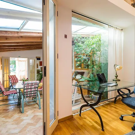 Gorgeous In With Kitchen Hébergement de vacances *