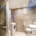 Feriehus Beautiful Home In Dubrovnik With Wifi