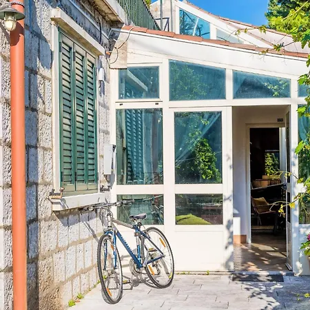 Gorgeous In With Kitchen