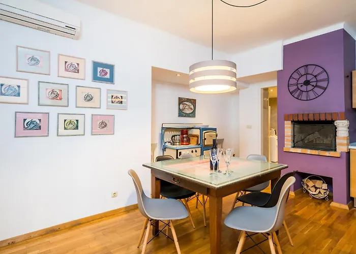 Gorgeous In With Kitchen